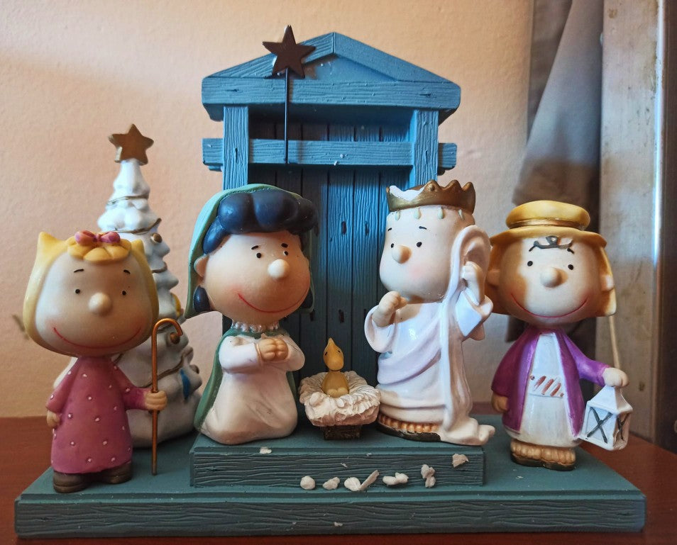 Peanuts Christmas Nativity Set of 6 Resin Figures - Koda Fashion & Decor - Free Shipping