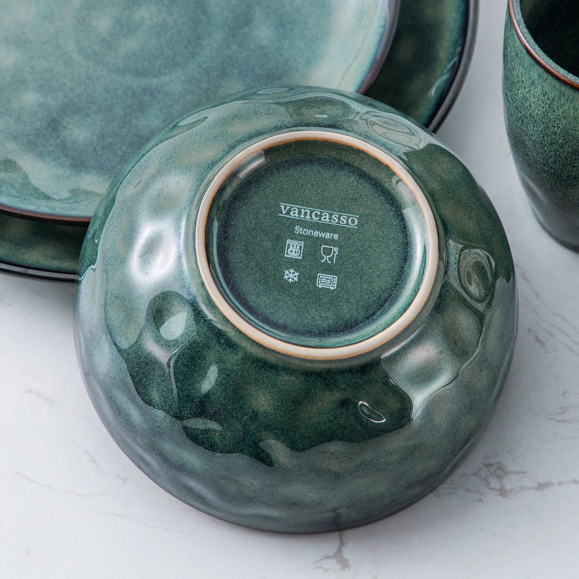 Natural Earth Green Kiln-Glazed Stoneware Dinnerware Set - Dinner Plate, Bowl, Mug, Dessert Plate - 16/32/48 Pieces