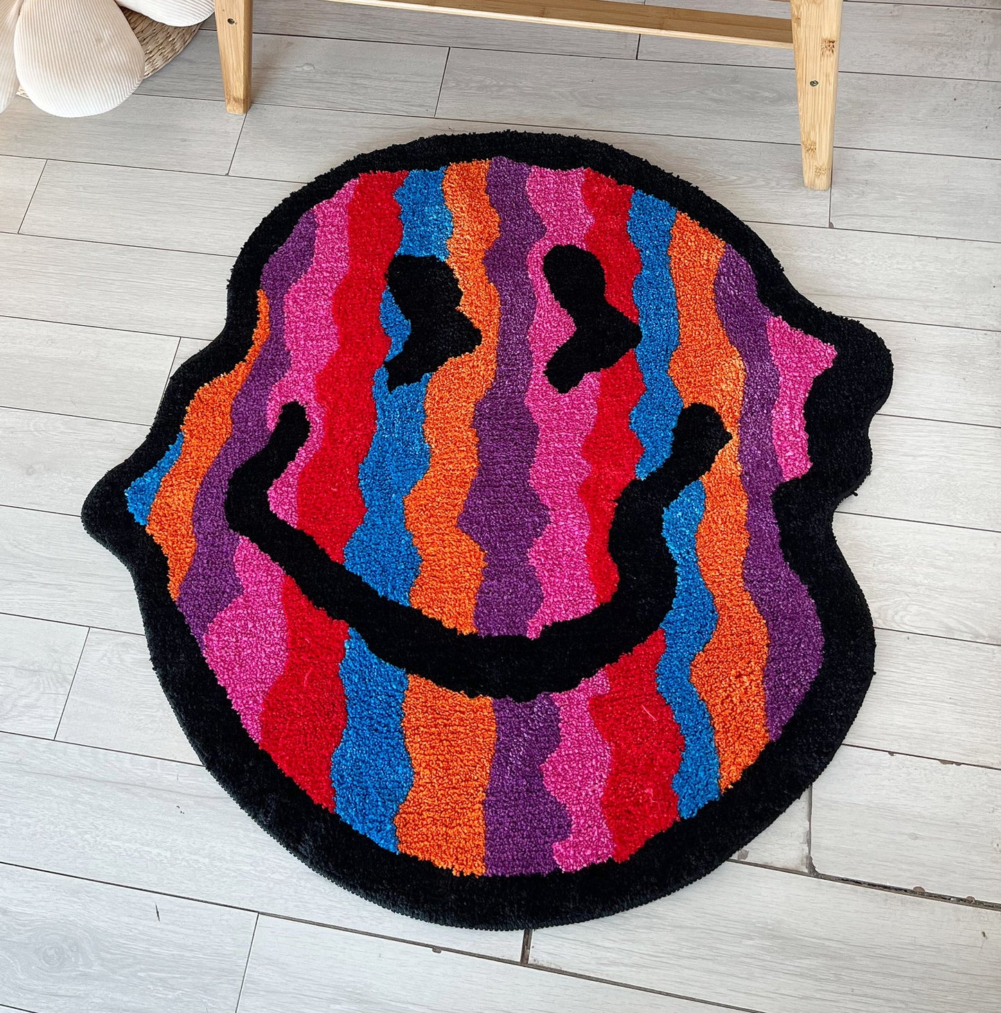 Psychedelic Melting Smiley Face Tufted Rug – 80cm