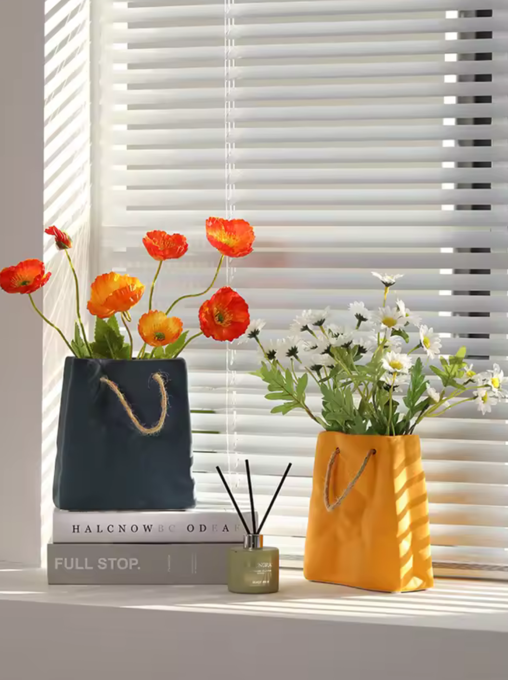 Morandi Tote Vase Shop name