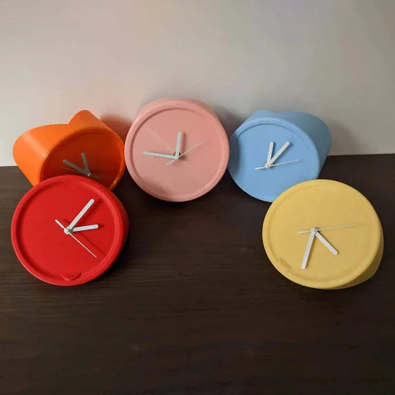 Inner Outer Corner Clock