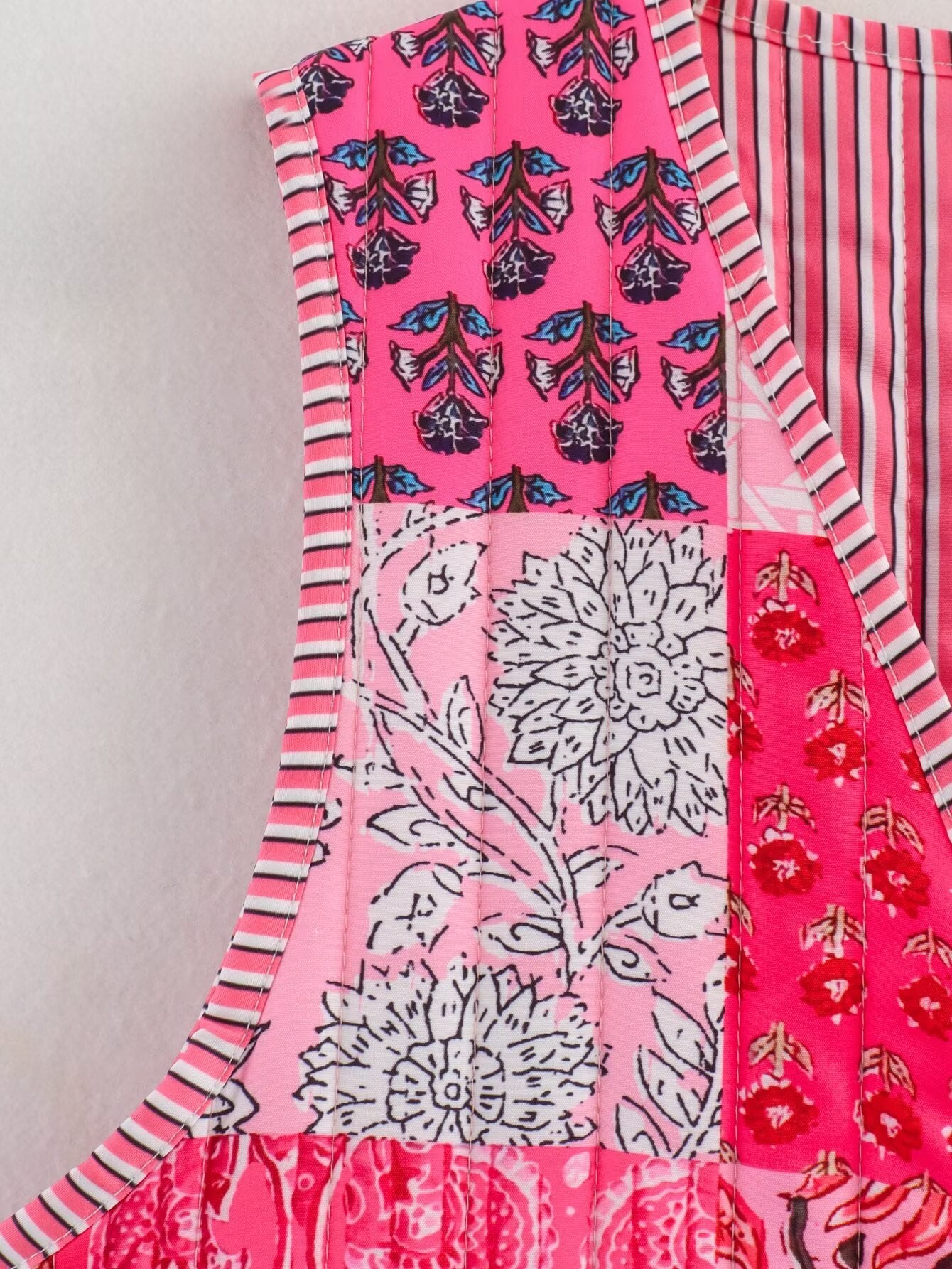 Retro Quilted Patchwork Print Vest Shop name