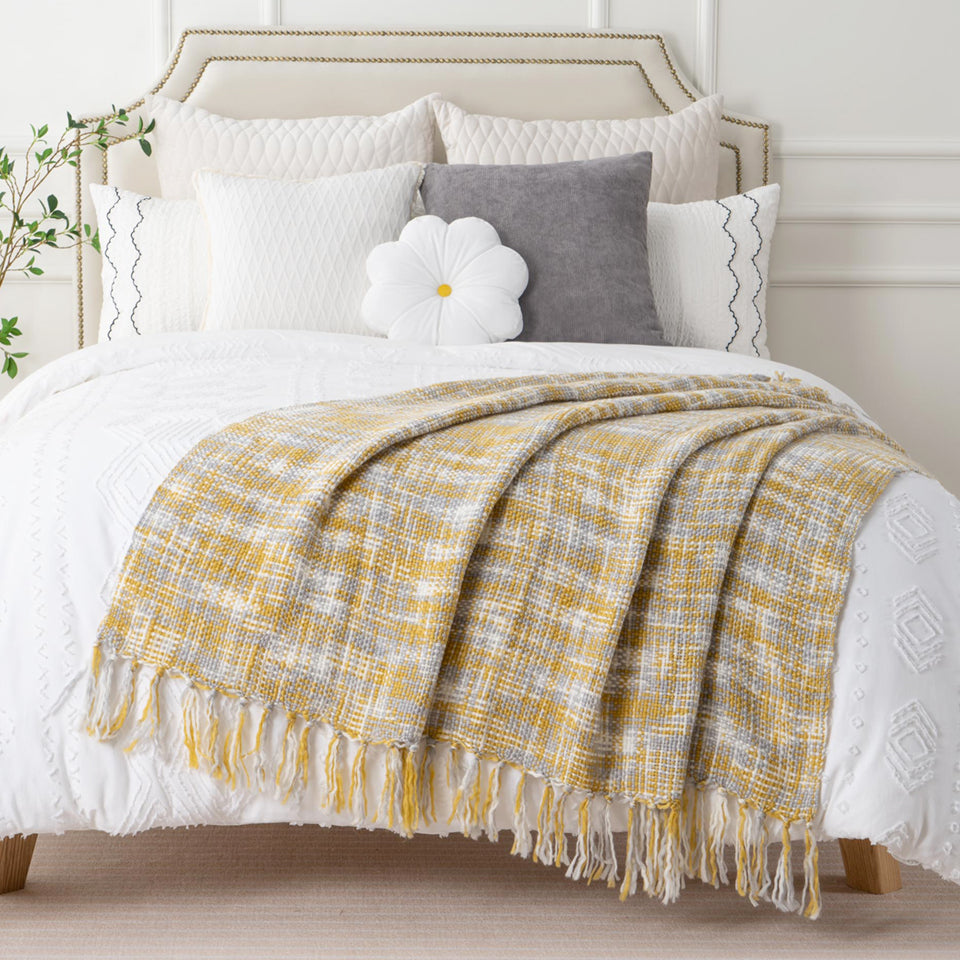 Crawford Tassel Knit Throw Blanket - KODA STORE | Fashion x Homewares